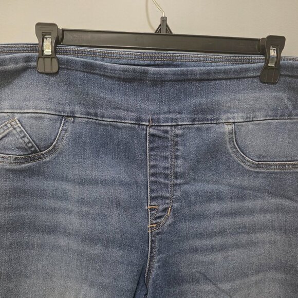 Rock & Republic Pull-On Cropped Jeans | Size 16 | Stretch Denim Blue Jeggings - Picture 7 of 15